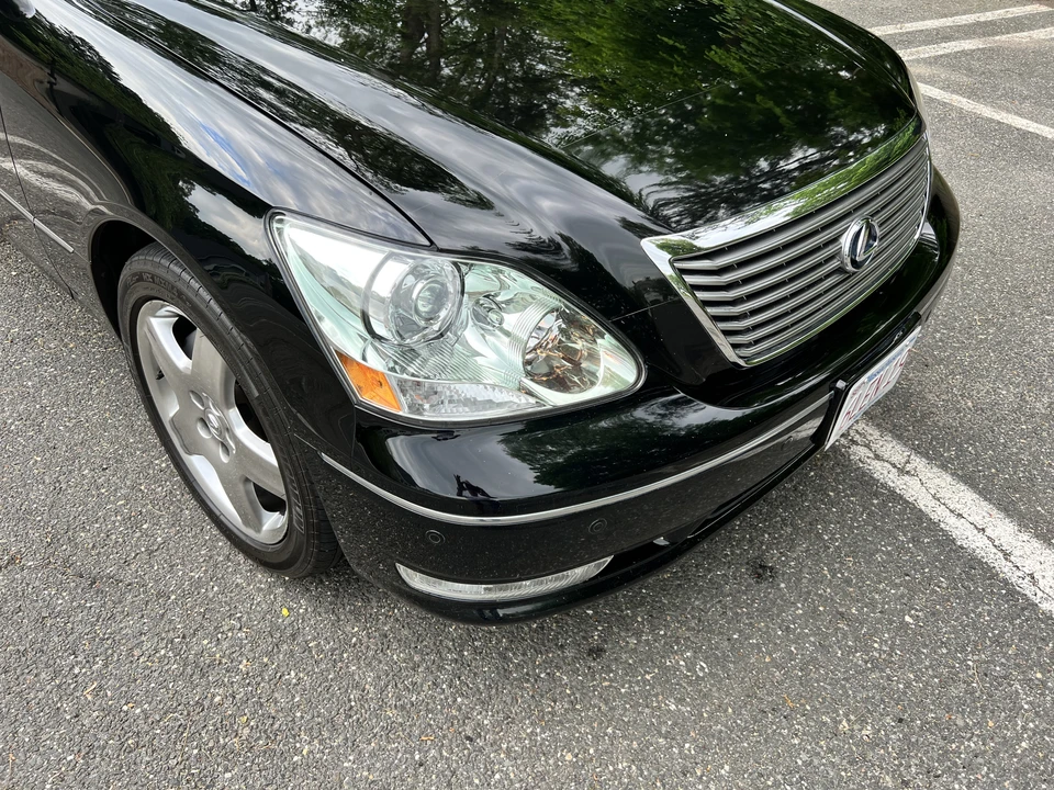 2005 Lexus LS 3rd Gen - Image 22 of 31
