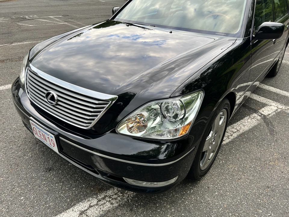 2005 Lexus LS 3rd Gen - Image 25 of 31