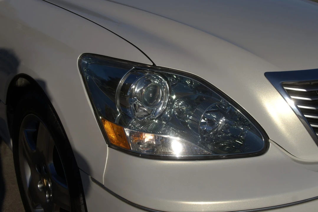 2005 Lexus LS 2nd Gen - Image 19 of 31
