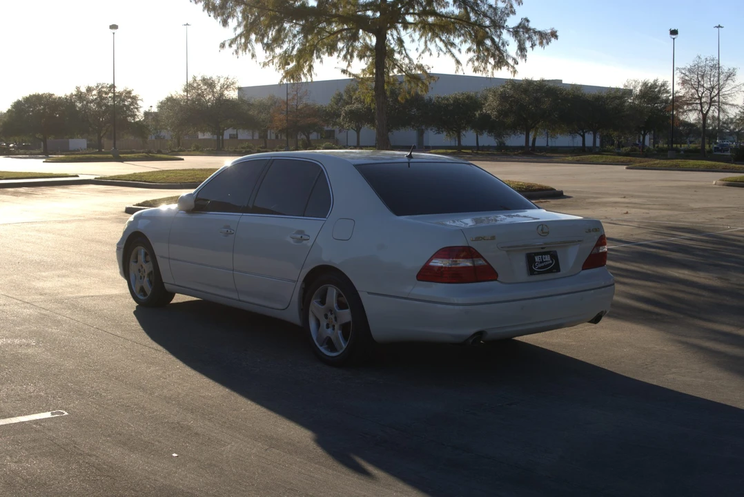 2005 Lexus LS 2nd Gen - Image 7 of 31