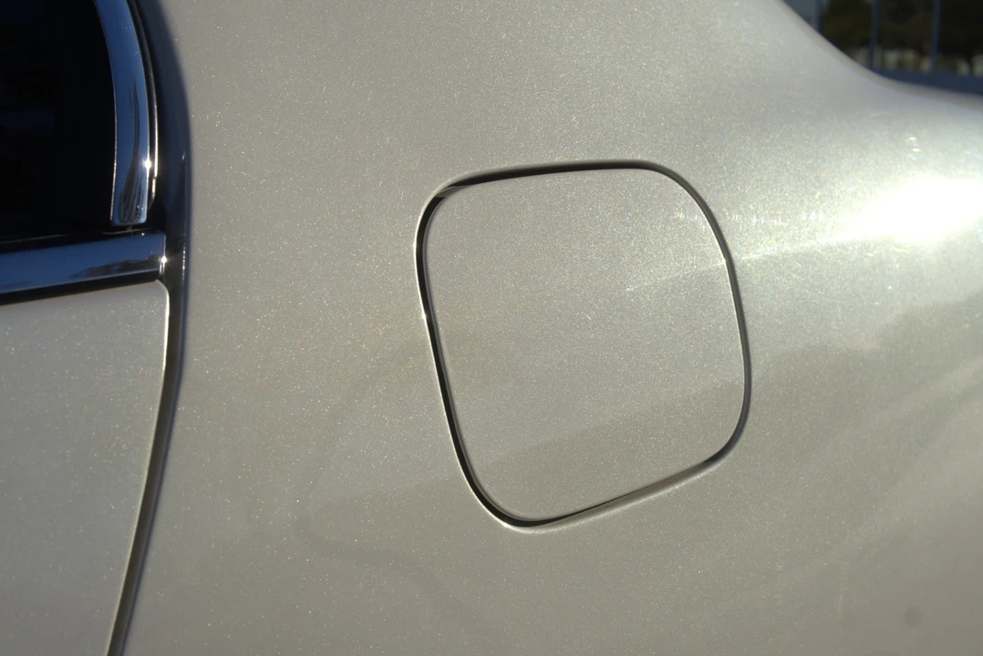 2005 Lexus LS 2nd Gen - Image 28 of 31