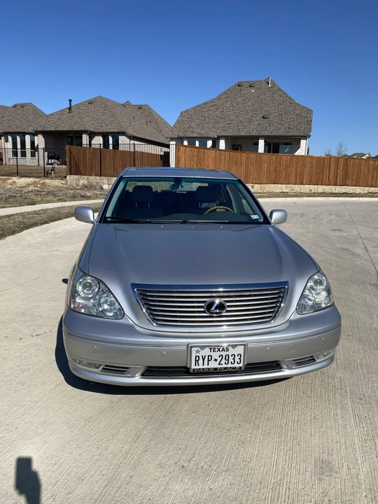 2005 Lexus LS 3rd Gen - Image 7 of 31