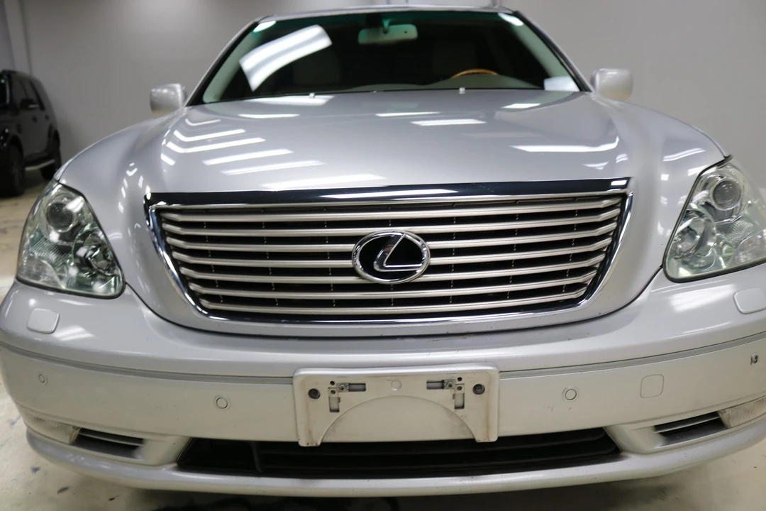 2005 Lexus LS 3rd Gen - Image 16 of 31