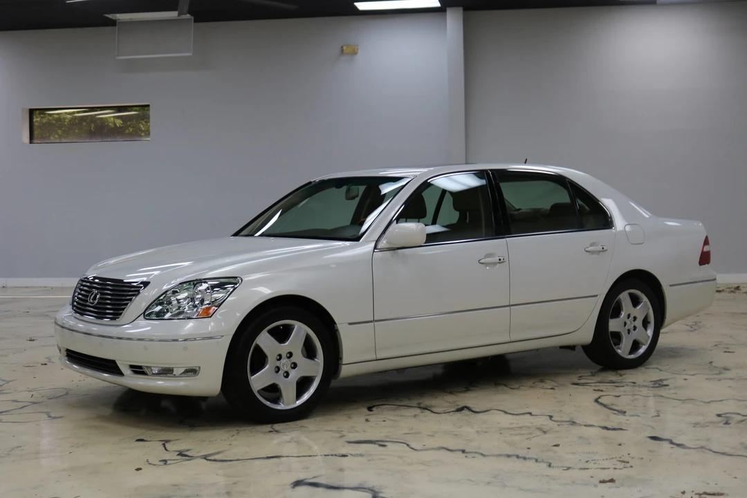 2005 Lexus LS 3rd Gen - Image 5 of 31