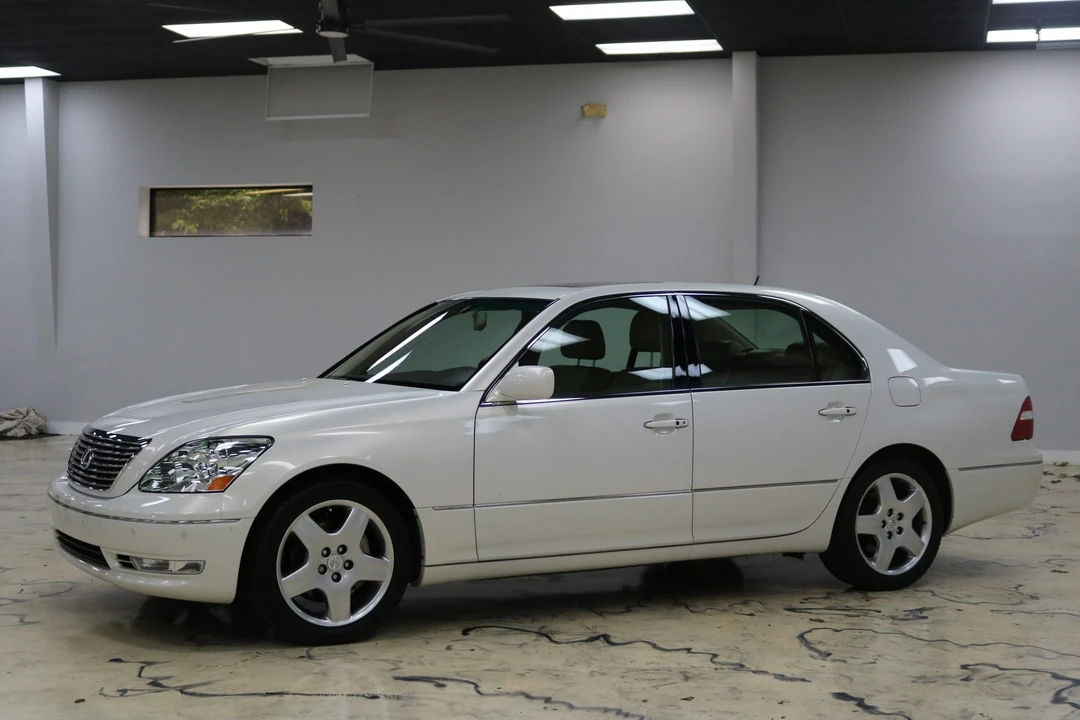 2005 Lexus LS 3rd Gen - Image 6 of 31