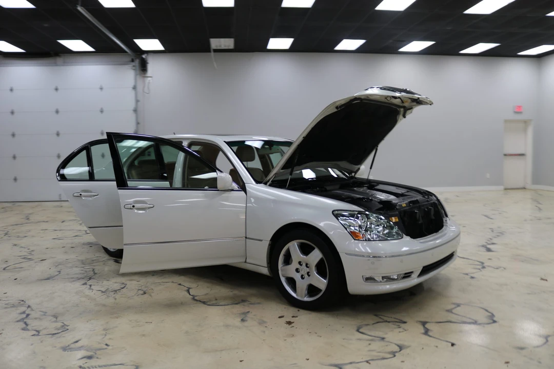 2005 Lexus LS 3rd Gen - Image 30 of 31