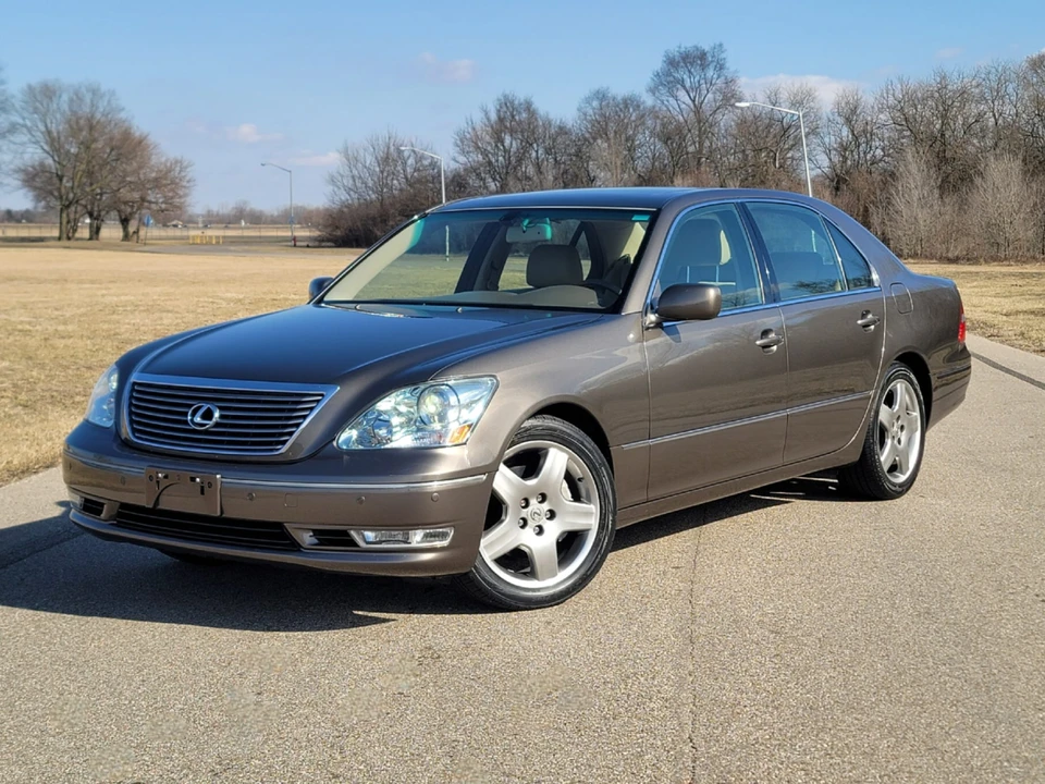 2005 Lexus LS 3rd Gen - Image 4 of 31