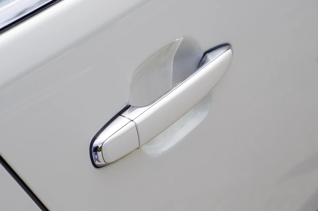 2005 Lexus LS 3rd Gen - Image 30 of 31