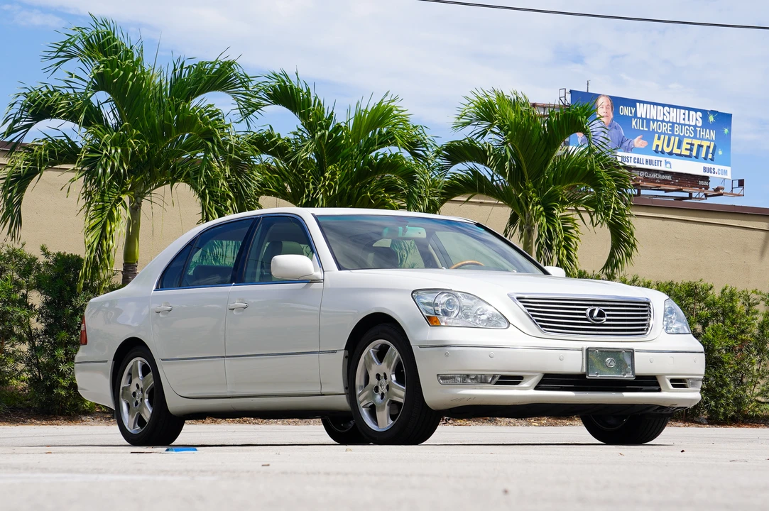 2005 Lexus LS 3rd Gen - Image 8 of 31
