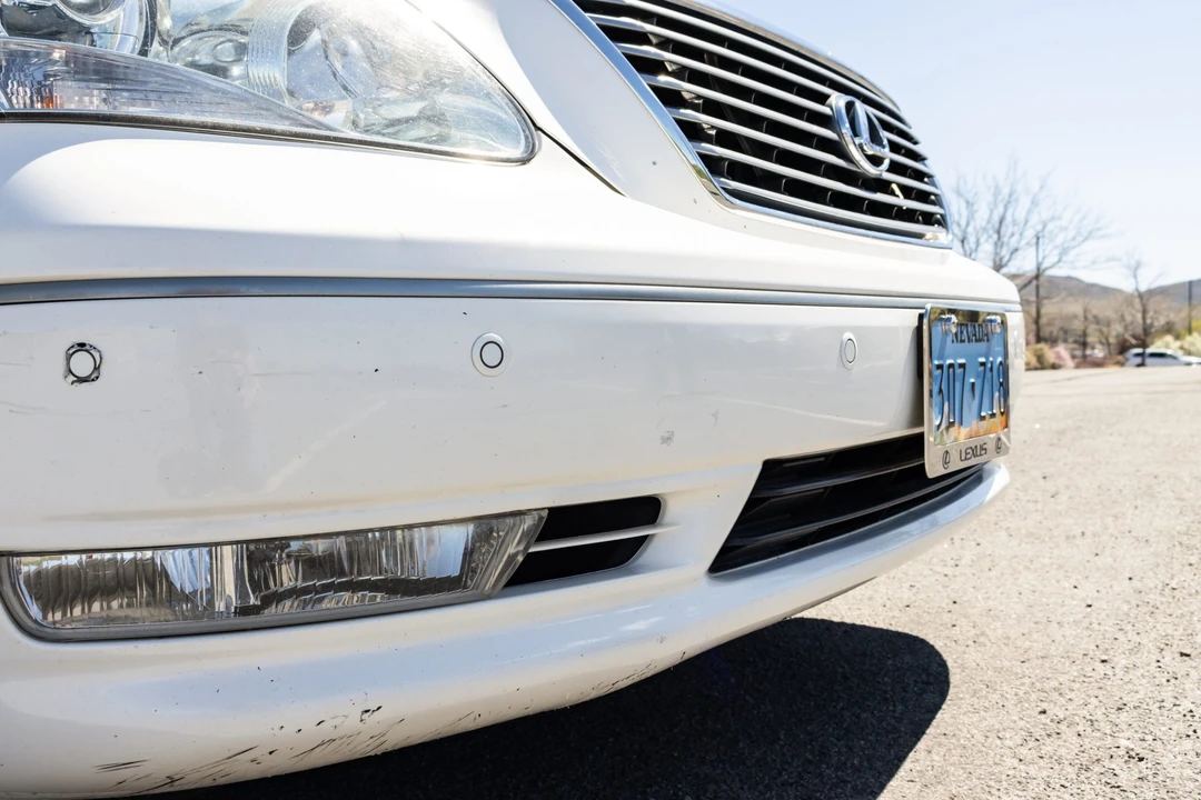 2005 Lexus LS 3rd Gen - Image 13 of 31