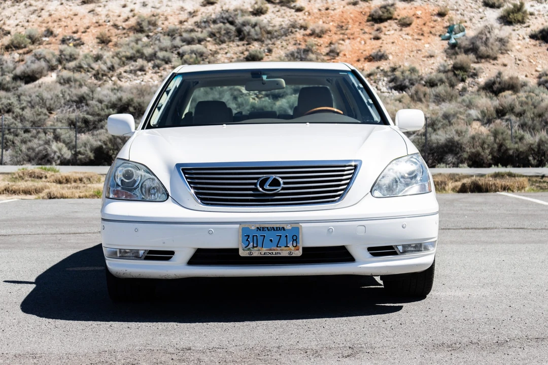 2005 Lexus LS 3rd Gen - Image 3 of 31