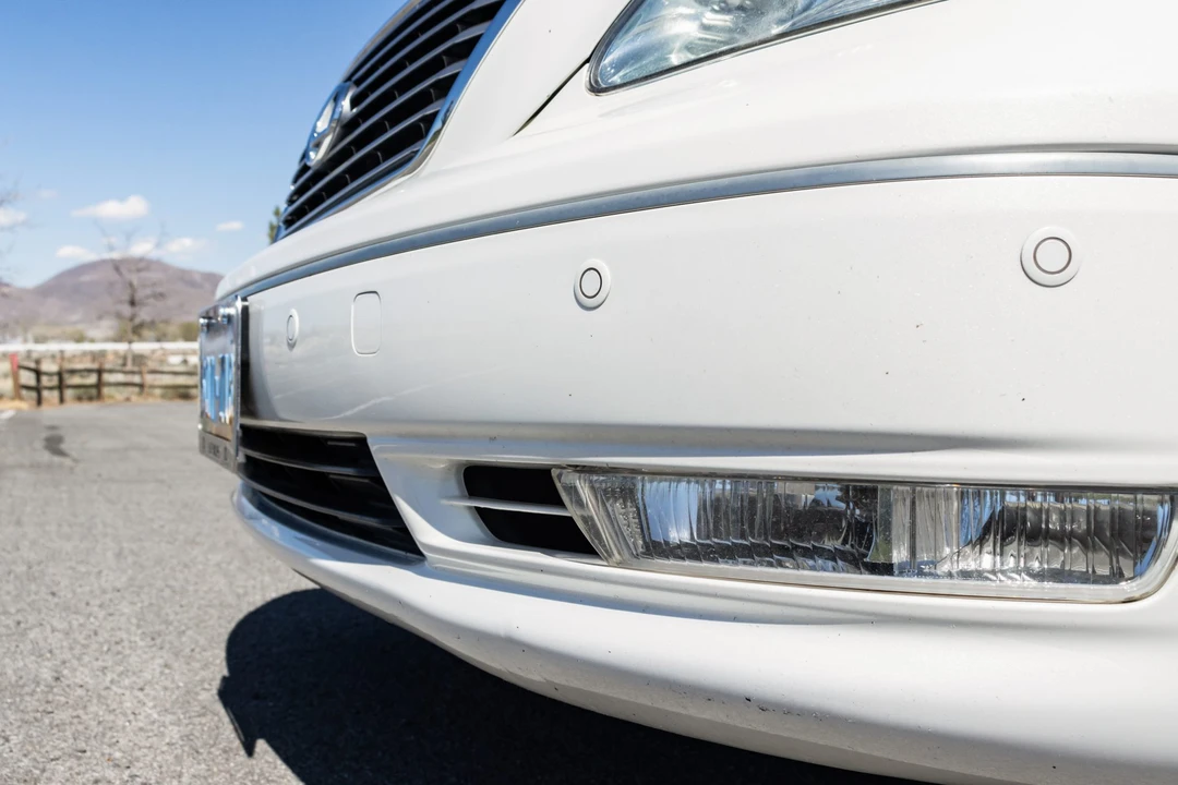 2005 Lexus LS 3rd Gen - Image 14 of 31