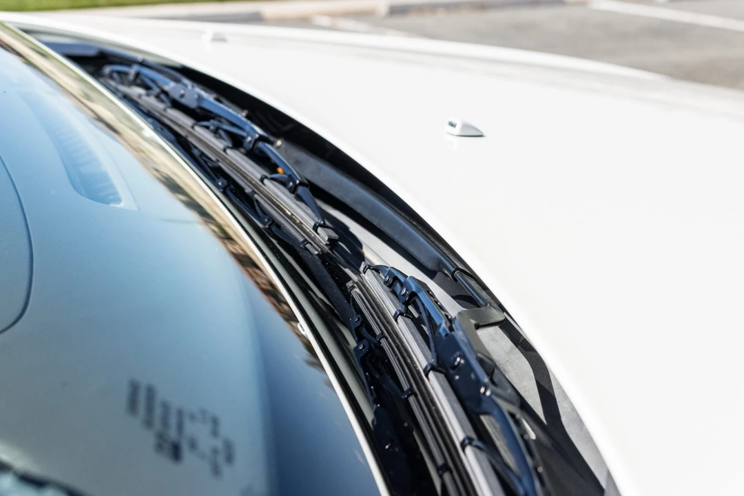 2005 Lexus LS 3rd Gen - Image 30 of 31