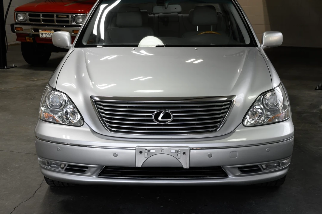 2005 Lexus LS 2nd Gen - Image 21 of 31