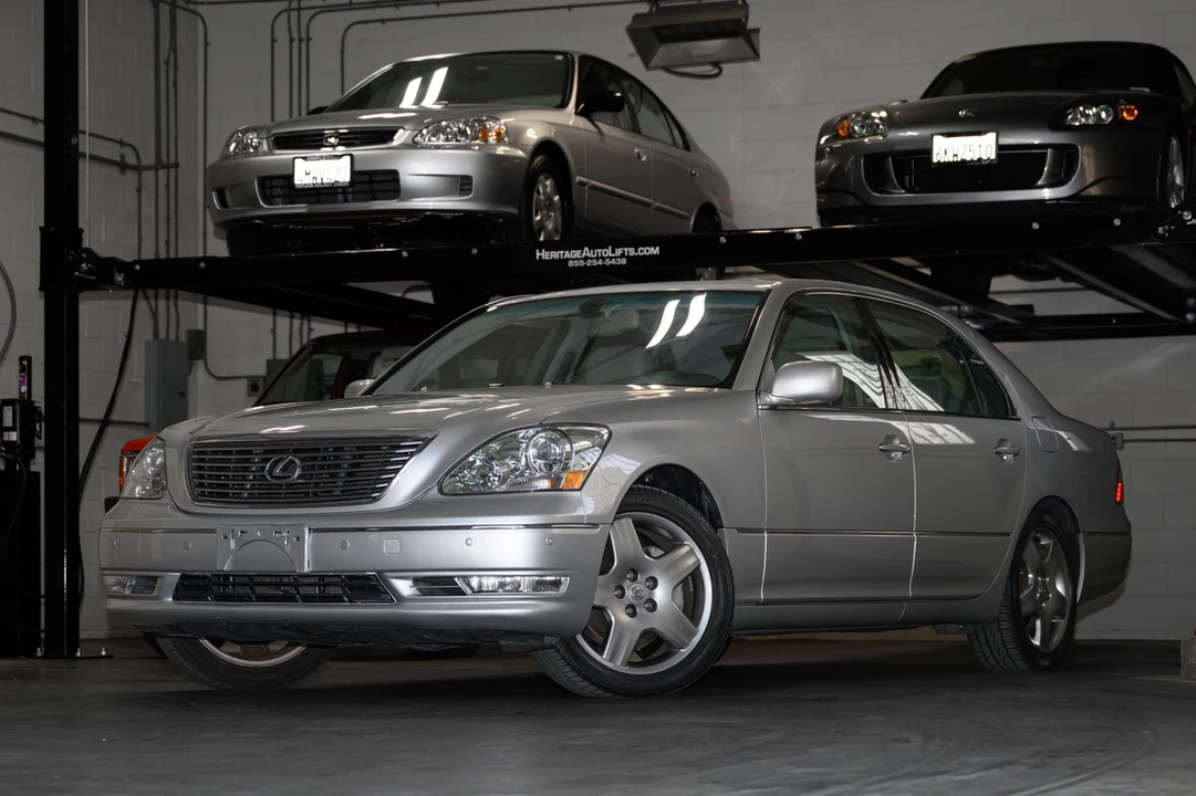 2005 Lexus LS 2nd Gen - Image 3 of 31