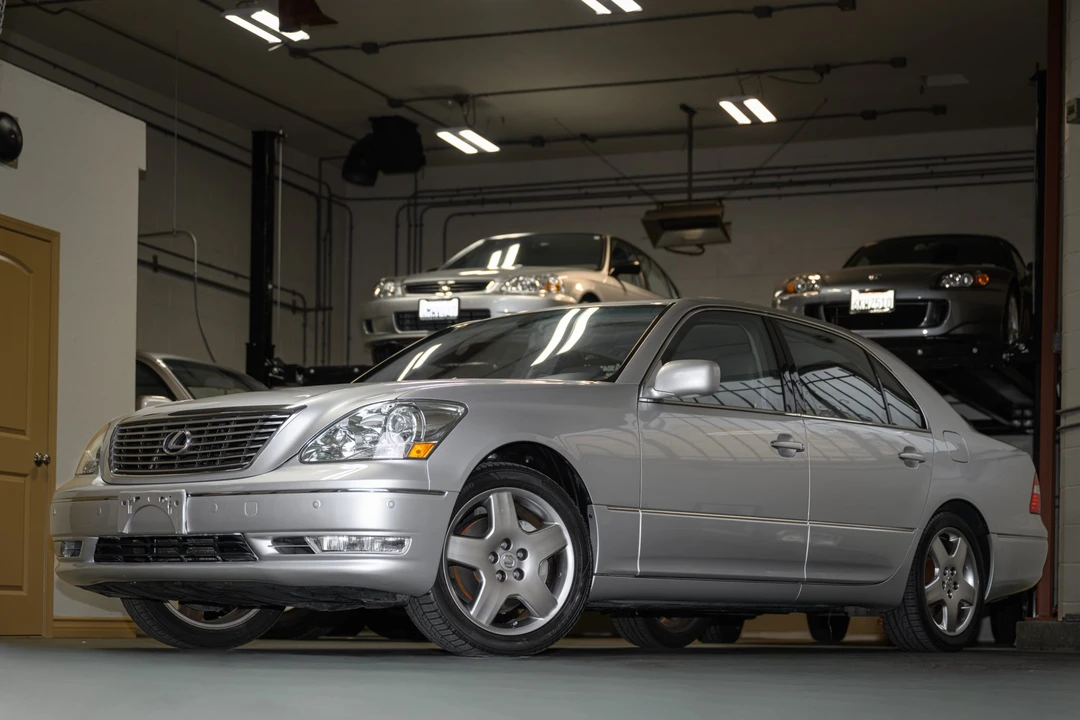 2005 Lexus LS 2nd Gen - Image 7 of 31