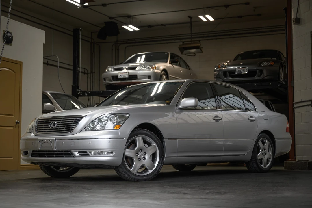 2005 Lexus LS 2nd Gen - Image 6 of 31