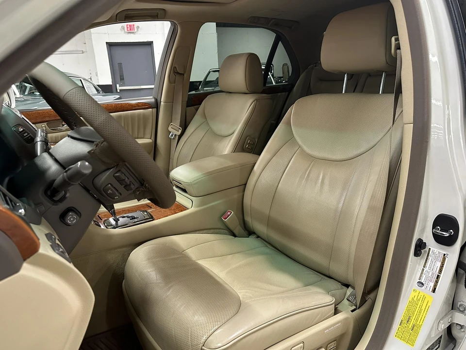 2005 Lexus LS 3rd Gen - Image 28 of 31
