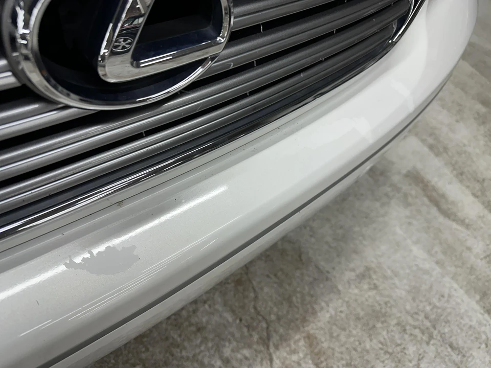2005 Lexus LS 3rd Gen - Image 18 of 31