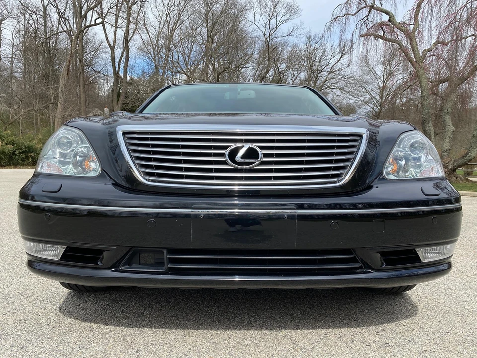 2005 Lexus LS 3rd Gen - Image 26 of 31
