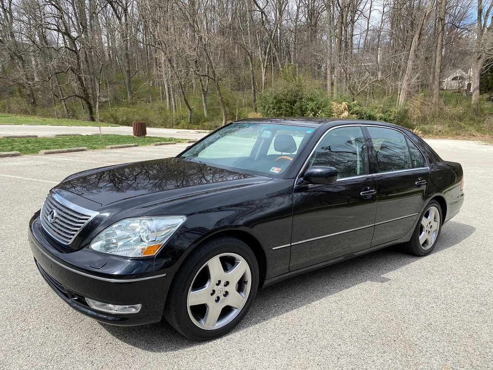 2005 Lexus LS 3rd Gen - Image 20 of 31