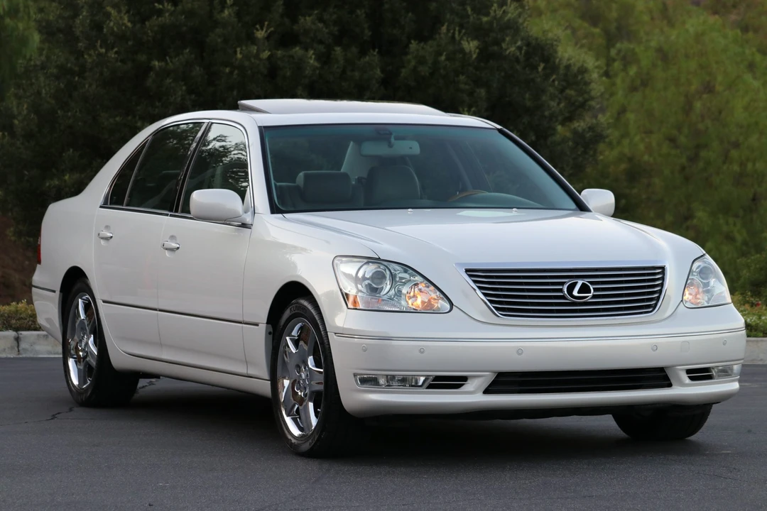2005 Lexus LS 3rd Gen - Image 27 of 31