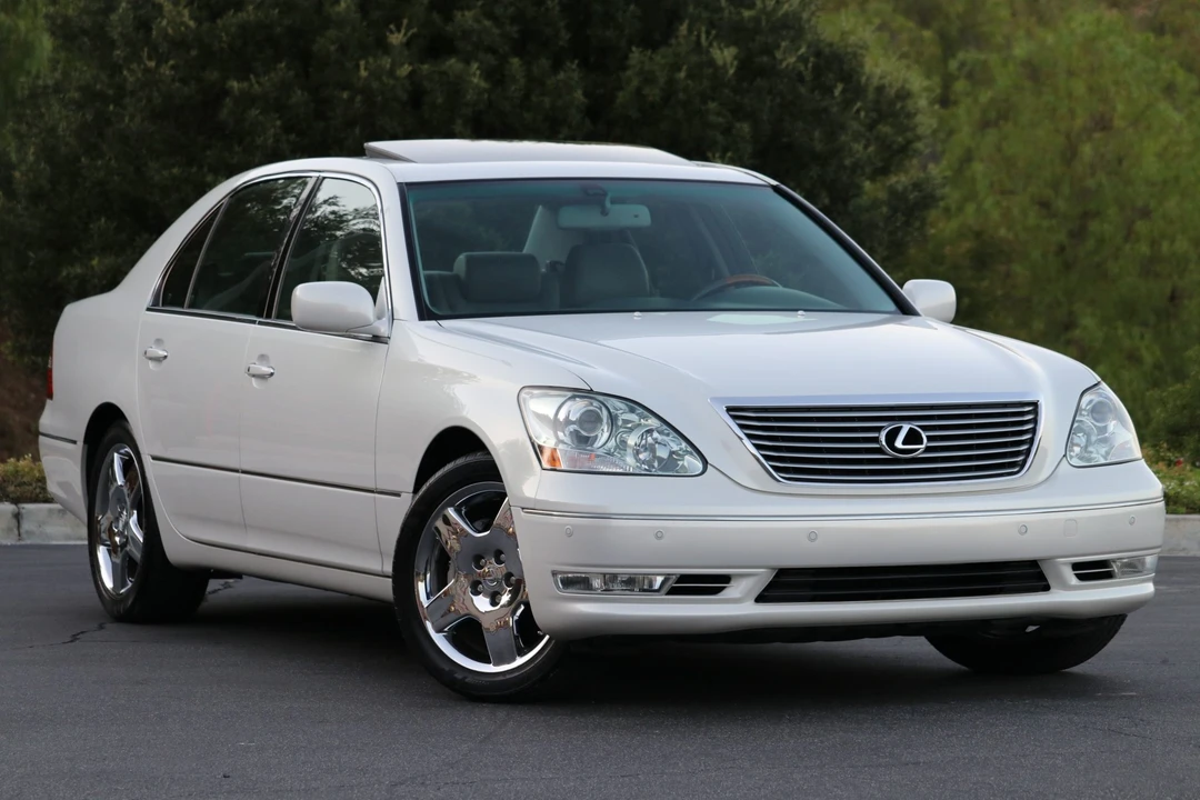 2005 Lexus LS 3rd Gen - Image 26 of 31