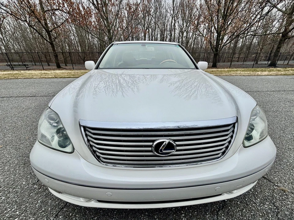 2005 Lexus LS 3rd Gen - Image 31 of 31