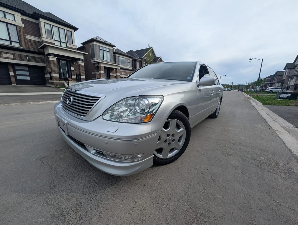 2005 Lexus LS 3rd Gen - Image 26 of 31