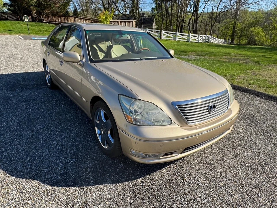 2005 Lexus LS 3rd Gen - Image 7 of 31