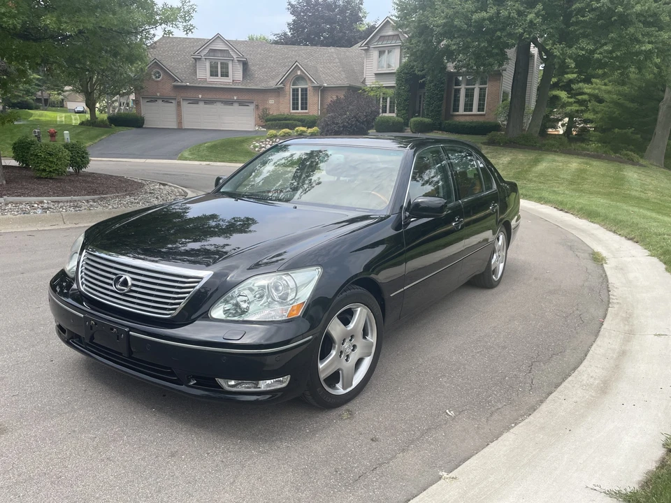 2005 Lexus LS 3rd Gen - Image 24 of 31