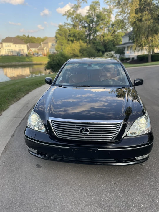 2005 Lexus LS 3rd Gen - Image 25 of 31
