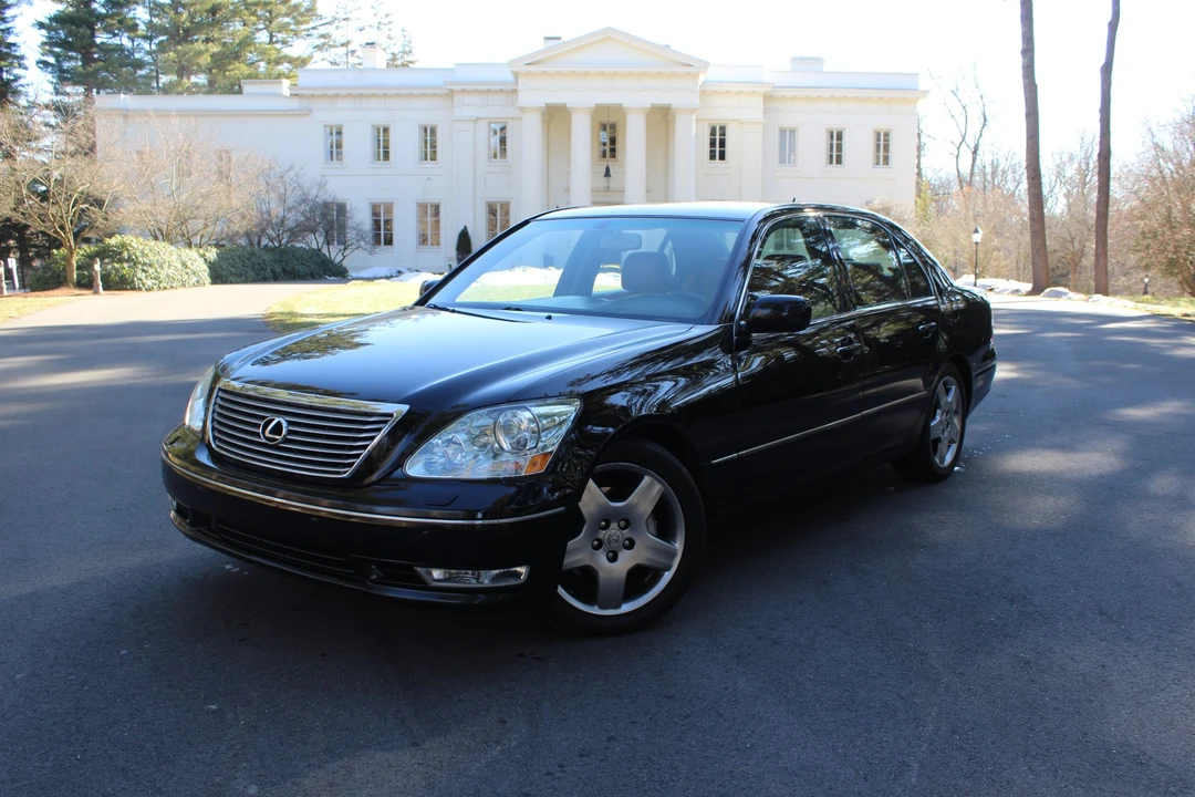 2005 Lexus LS 3rd Gen - Image 3 of 31