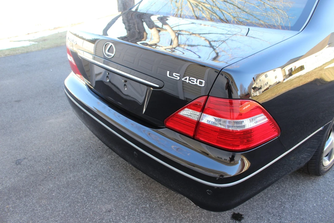 2005 Lexus LS 3rd Gen - Image 31 of 31