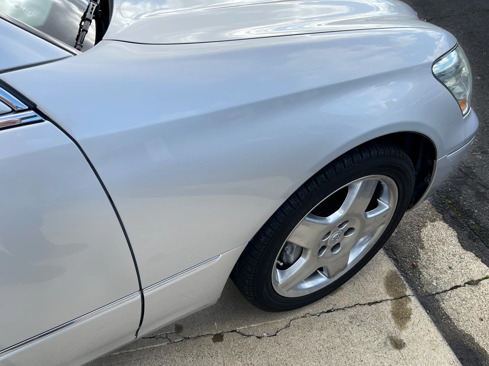 2005 Lexus LS 3rd Gen - Image 26 of 31
