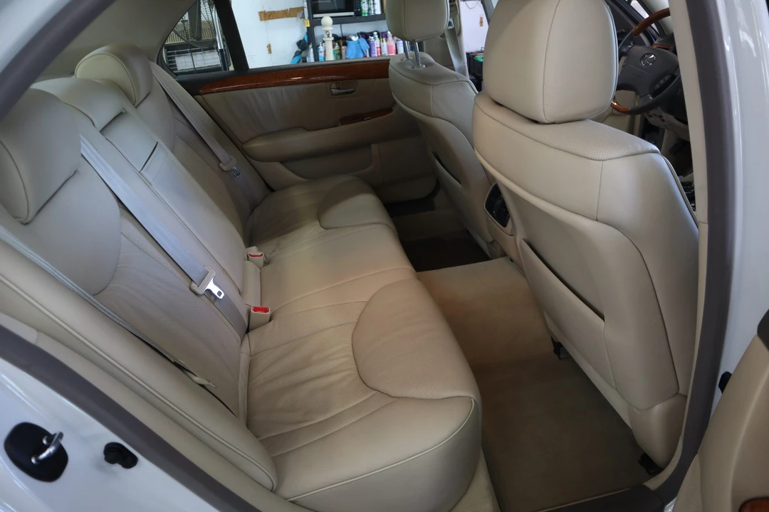 2005 Lexus LS 3rd Gen - Image 30 of 31