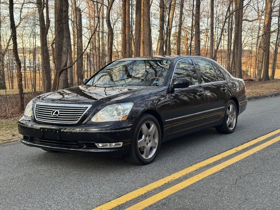 2005 Lexus LS 3rd Gen - Image 14 of 31