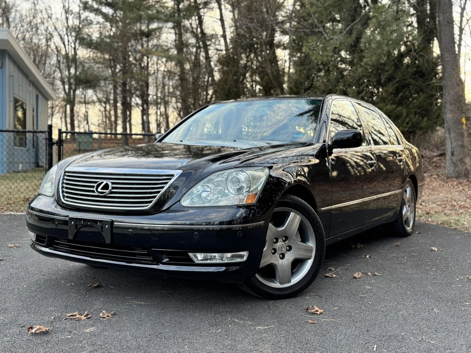 2005 Lexus LS 3rd Gen - Image 9 of 31