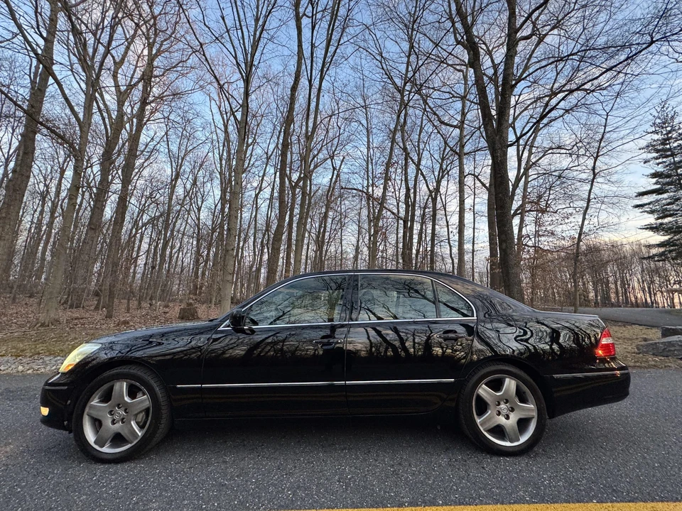 2005 Lexus LS 3rd Gen - Image 29 of 31