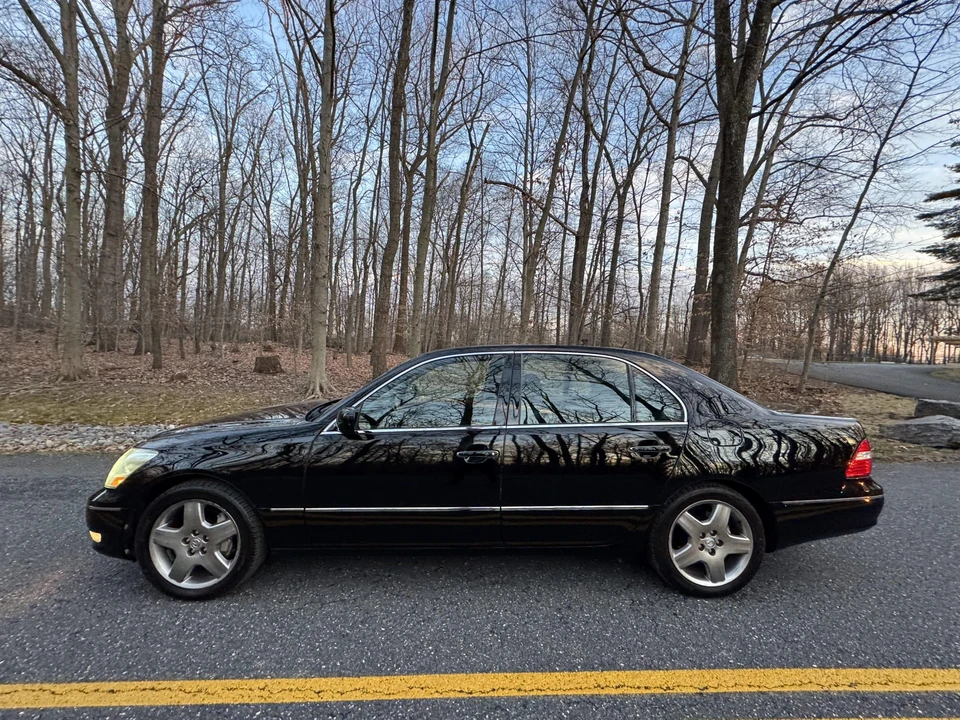 2005 Lexus LS 3rd Gen - Image 30 of 31