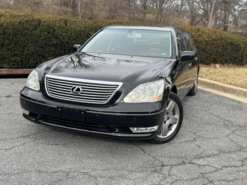 2005 Lexus LS 3rd Gen - Image 4 of 31