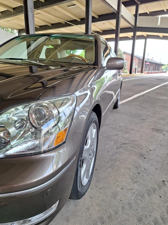 2005 Lexus LS 3rd Gen - Image 31 of 31