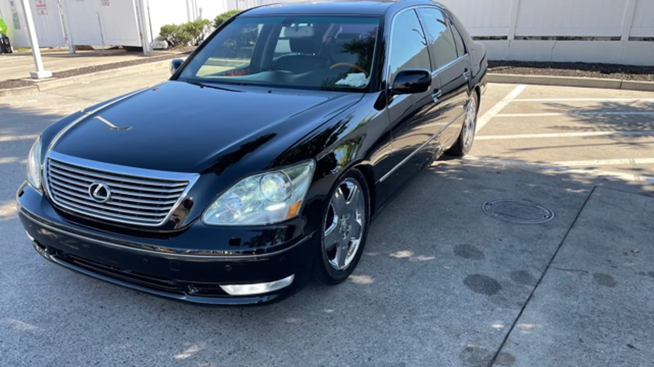 2005 Lexus LS 3rd Gen - Image 6 of 11