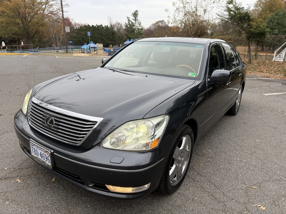 2005 Lexus LS 3rd Gen - Image 20 of 31