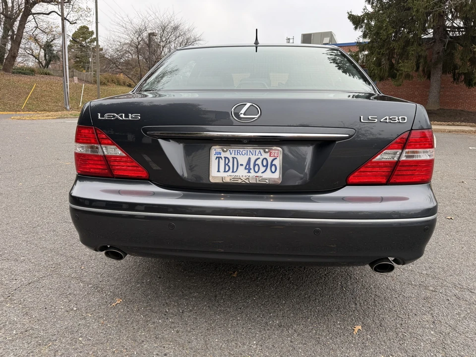 2005 Lexus LS 3rd Gen - Image 30 of 31