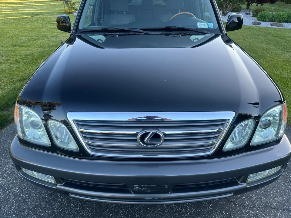 2005 Lexus LX 2nd Gen - Image 18 of 31
