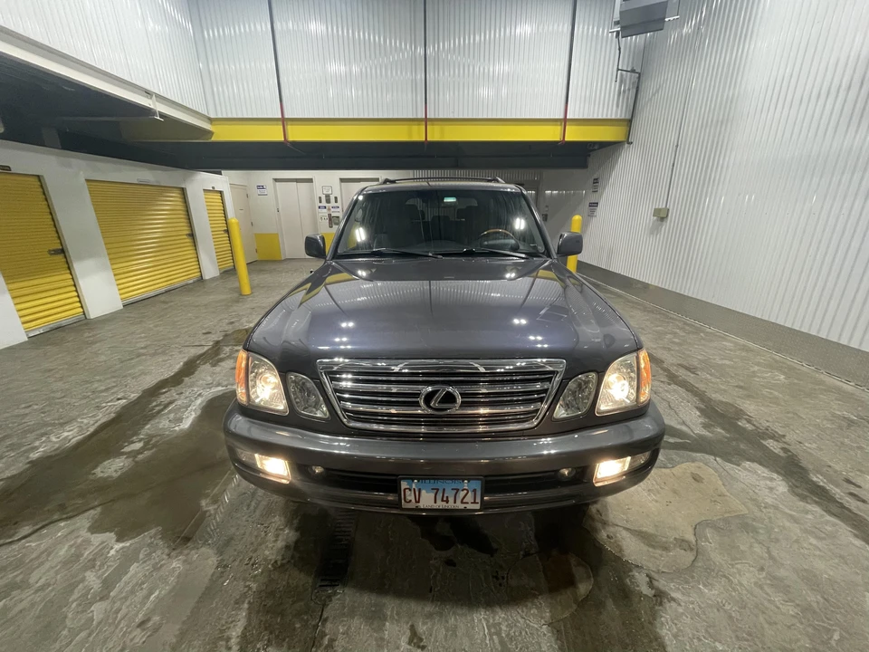 2005 Lexus LX 2nd Gen - Image 6 of 31