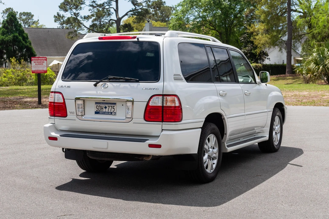 2005 Lexus LX 2nd Gen - Image 7 of 31