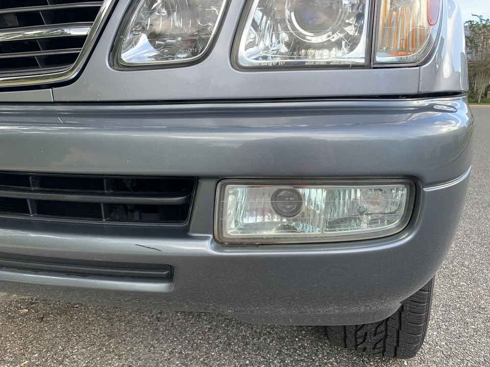 2005 Lexus LX 2nd Gen - Image 19 of 31