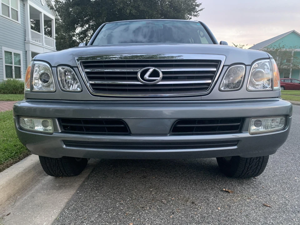 2005 Lexus LX 2nd Gen - Image 7 of 31